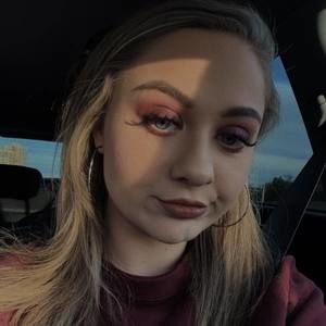 Meet your Posher, Candace